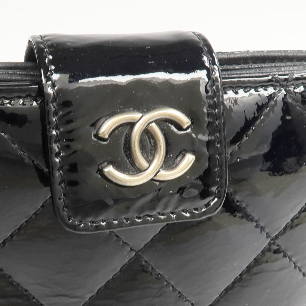 Chanel CC · Patent Leather