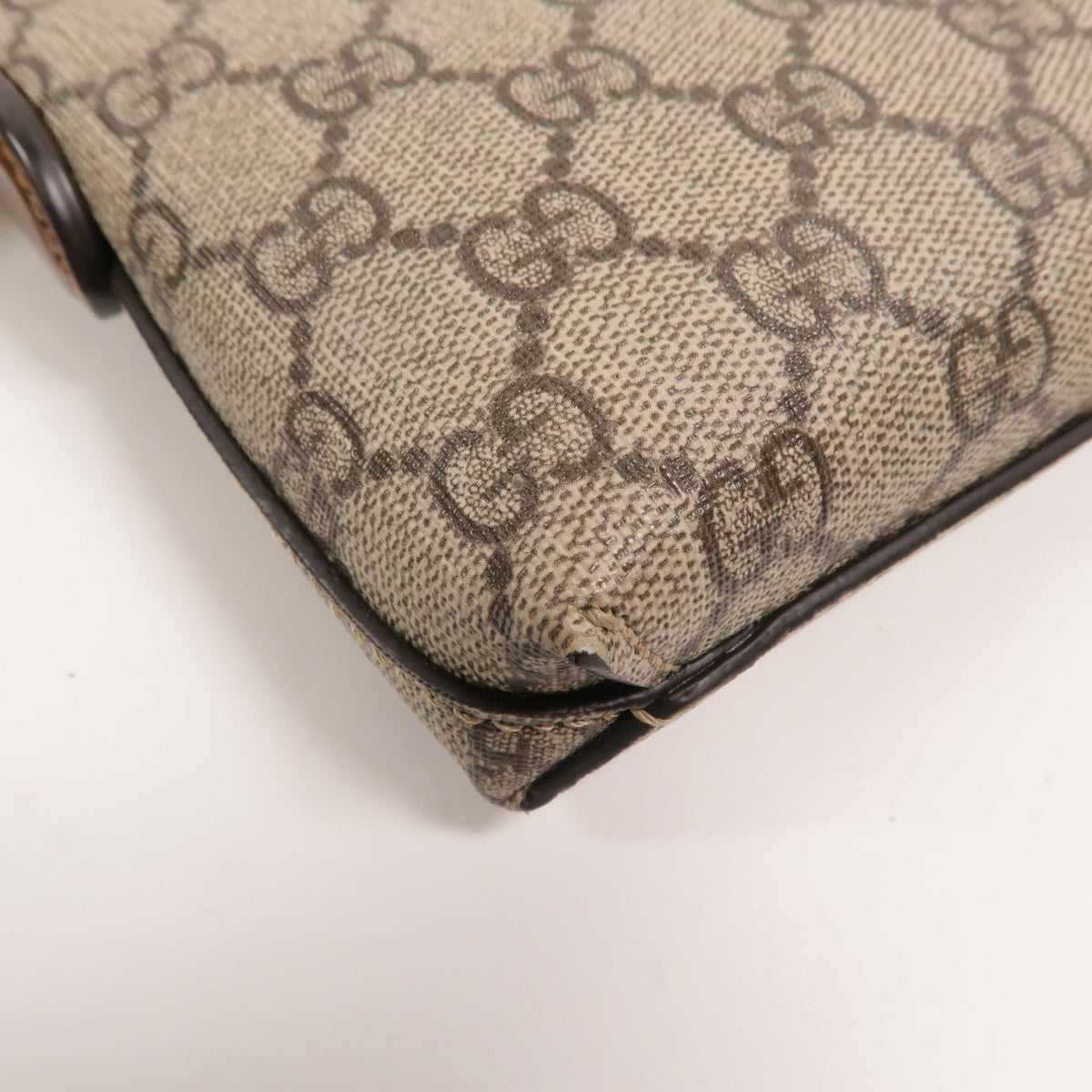 Gucci Interlocking G Messenger · GG Canvas