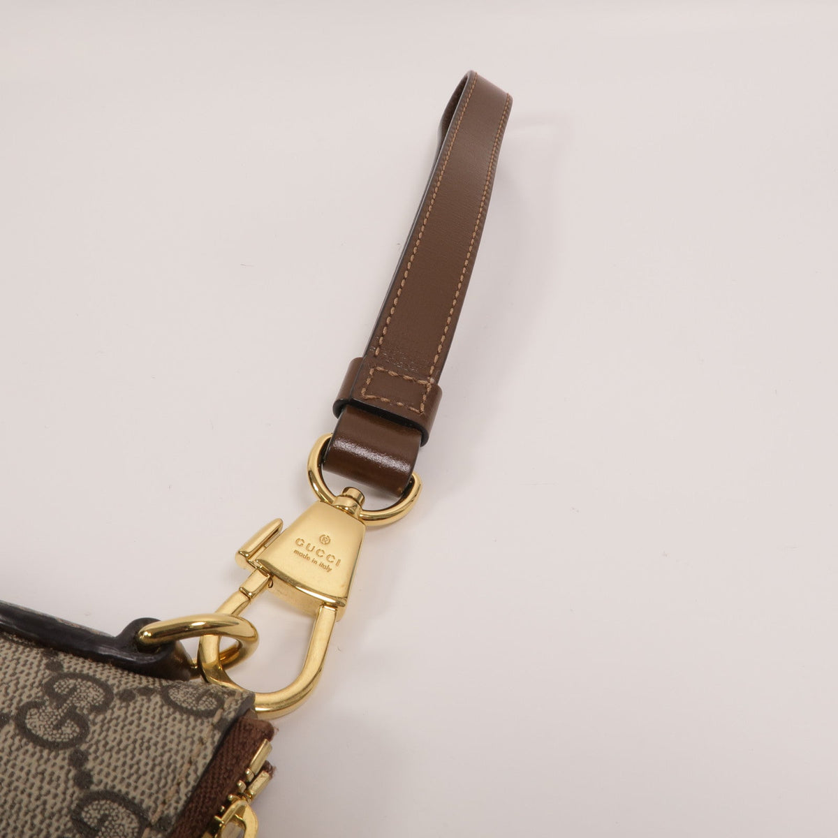 Gucci Interlocking G Messenger · GG Canvas