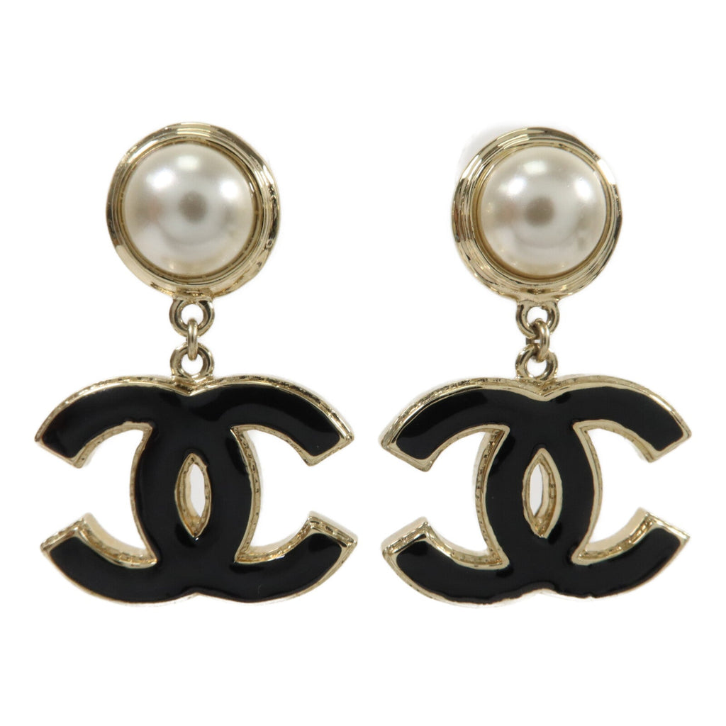 CHANEL CC · Pearl Earrings · Metal