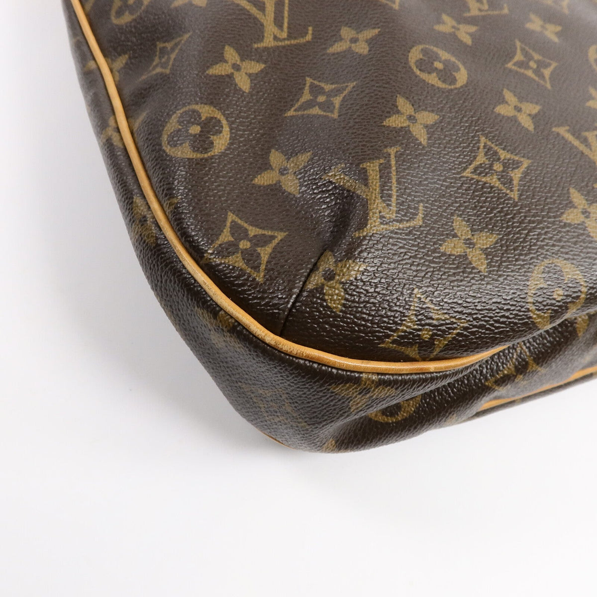 Louis Vuitton Odeon GM · Monogram