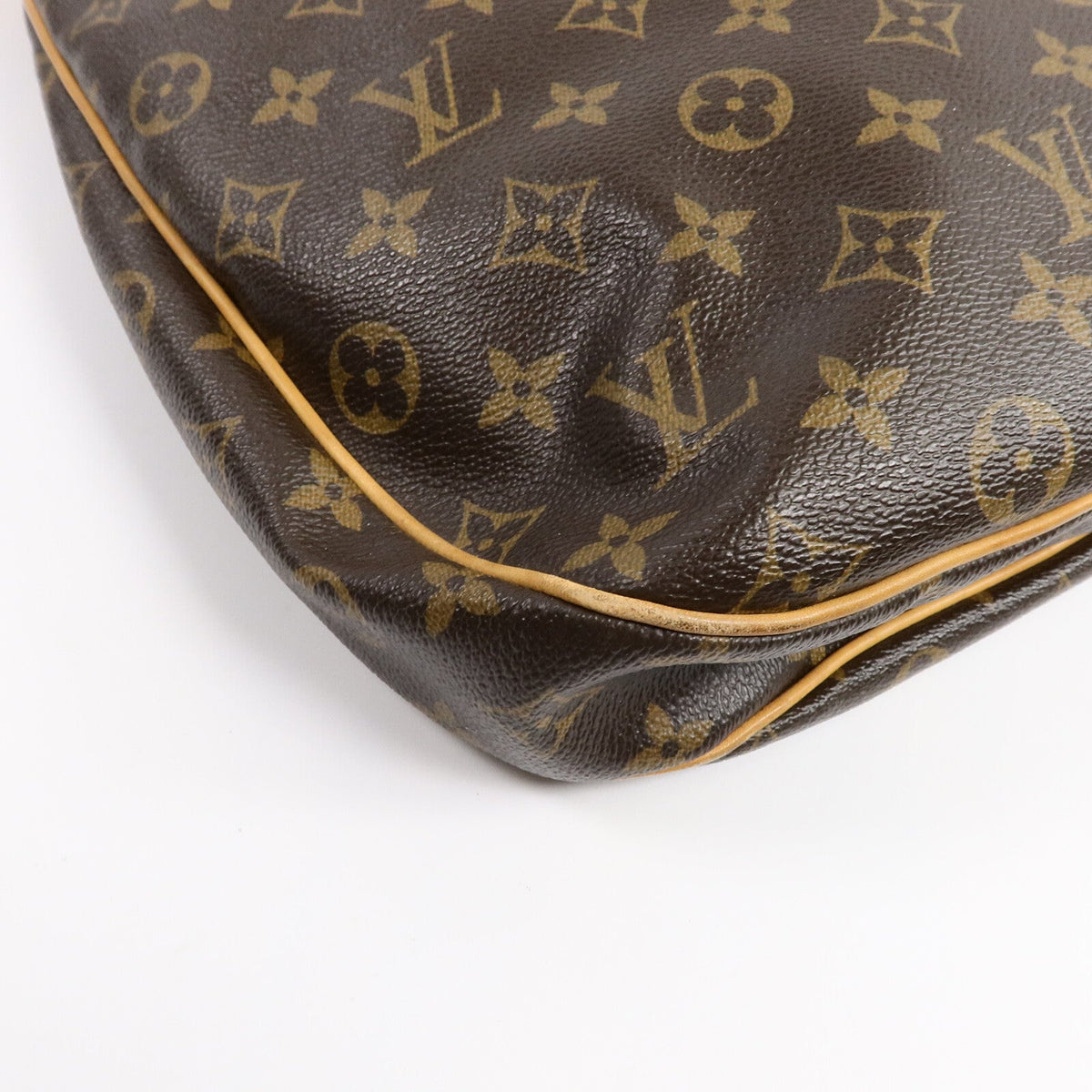 Louis Vuitton Odeon GM · Monogram