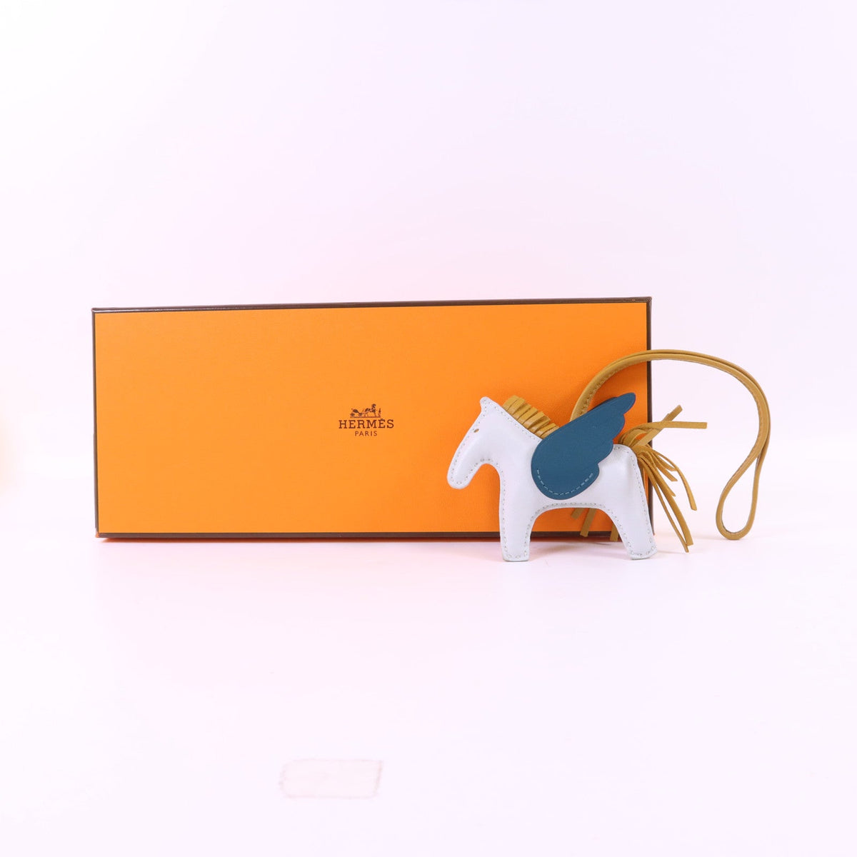 HERMÈS Rodeo Pegase PM · Leather Charm