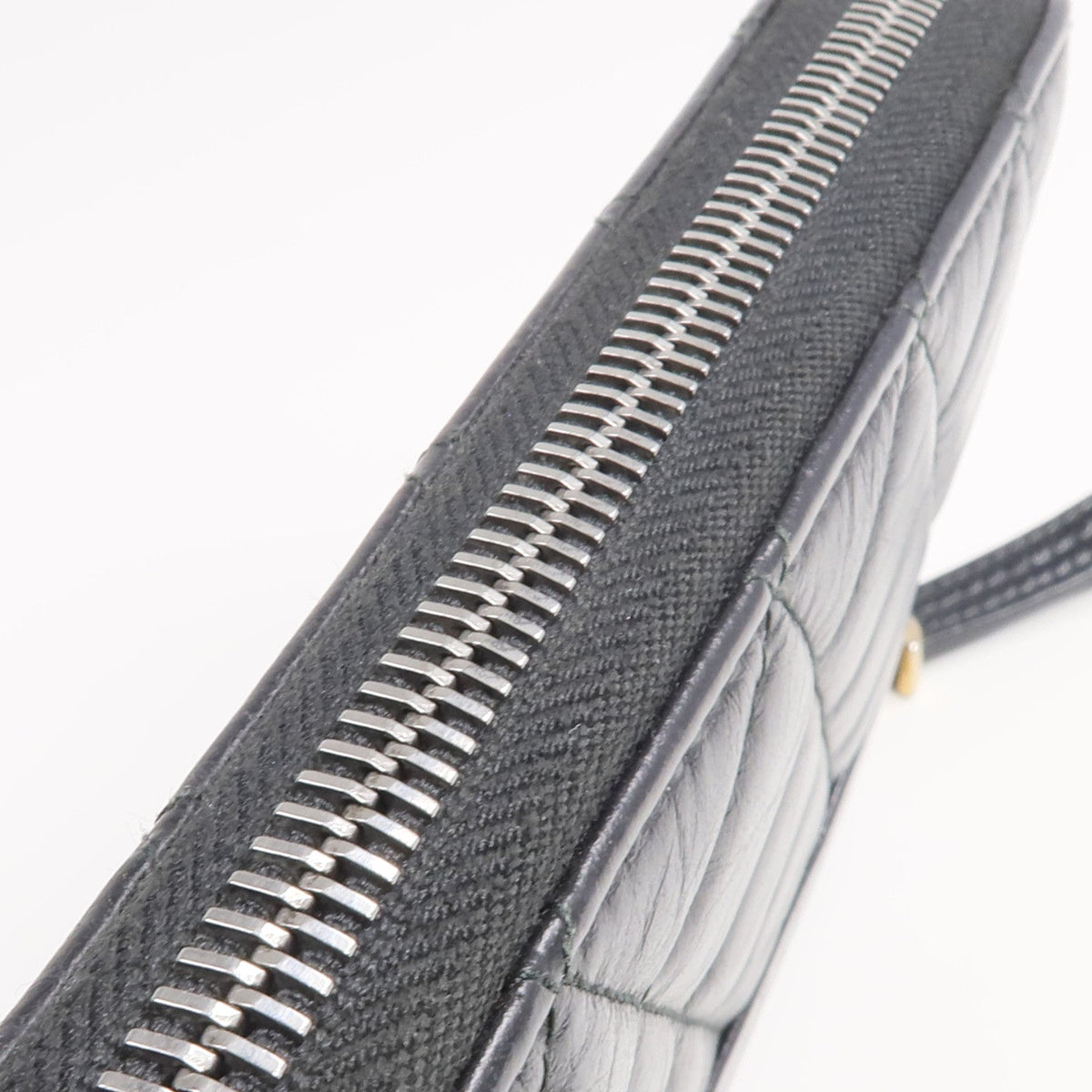 Chanel CC · Calfskin Long Wallet