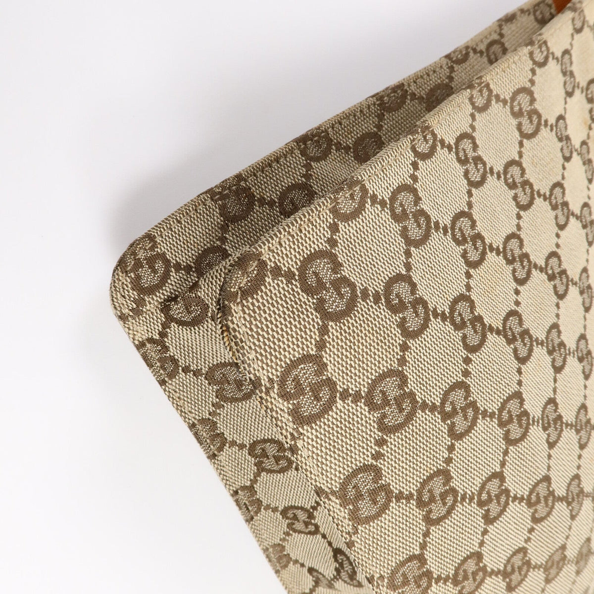 Gucci Shoulder Bag · GG Canvas