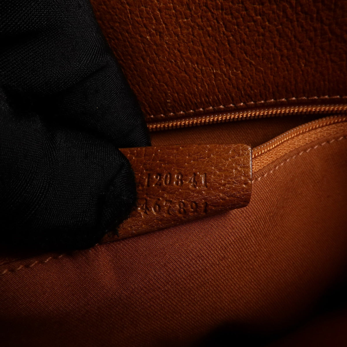 Gucci Shoulder Bag · GG Canvas