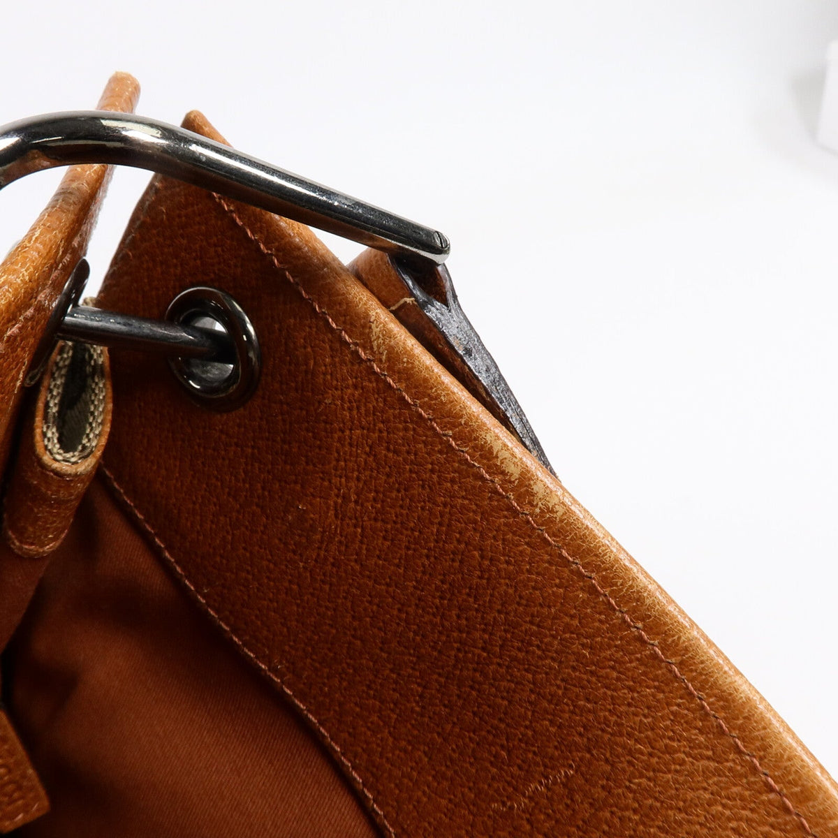 Gucci Shoulder Bag · GG Canvas