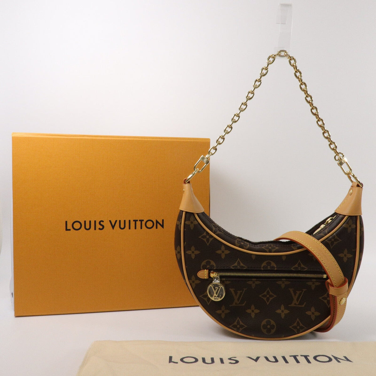 Louis Vuitton Loop · Monogram