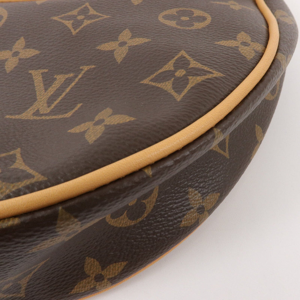 Louis Vuitton Loop · Monogram