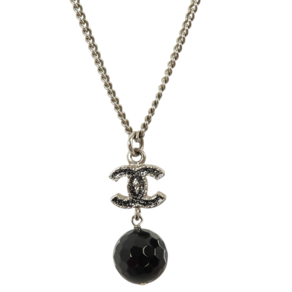 Chanel CC Necklace · Metal