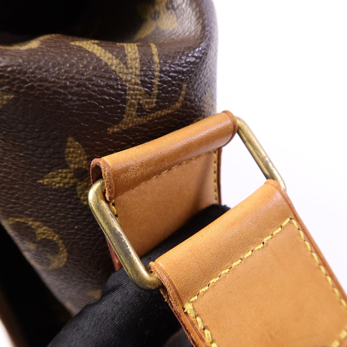 Louis Vuitton Abbesses · Monogram