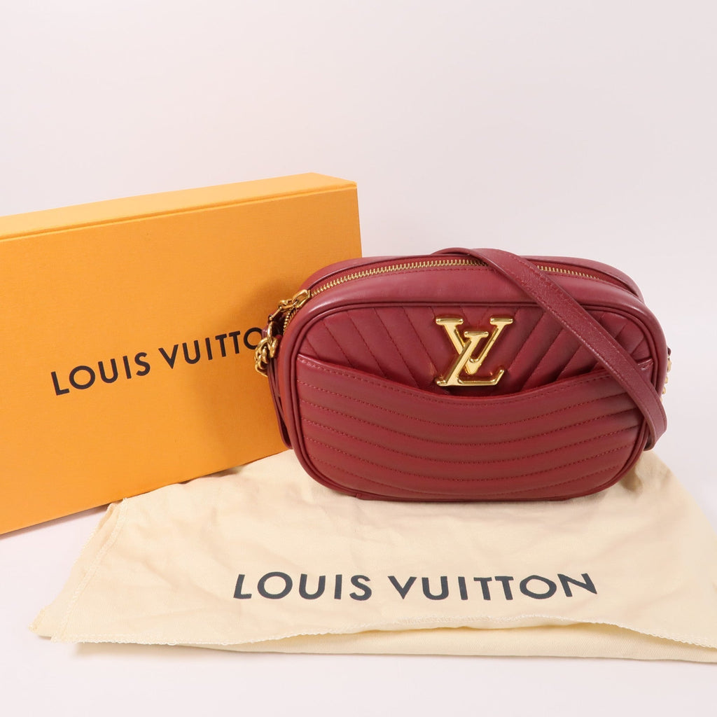 Louis Vuitton New Wave · Chain Bag