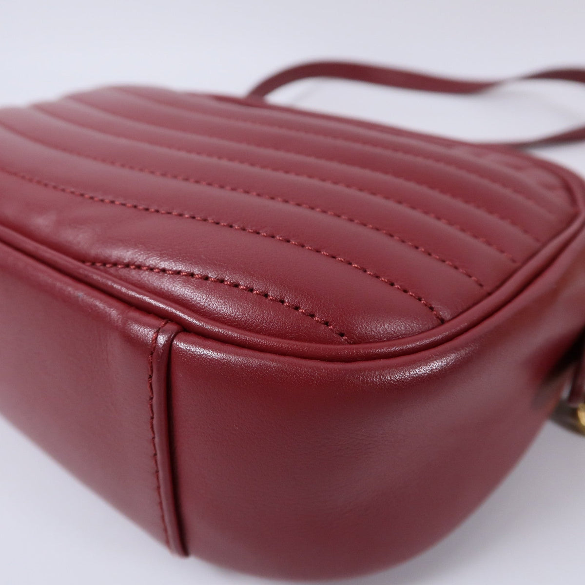 Louis Vuitton New Wave · Chain Bag