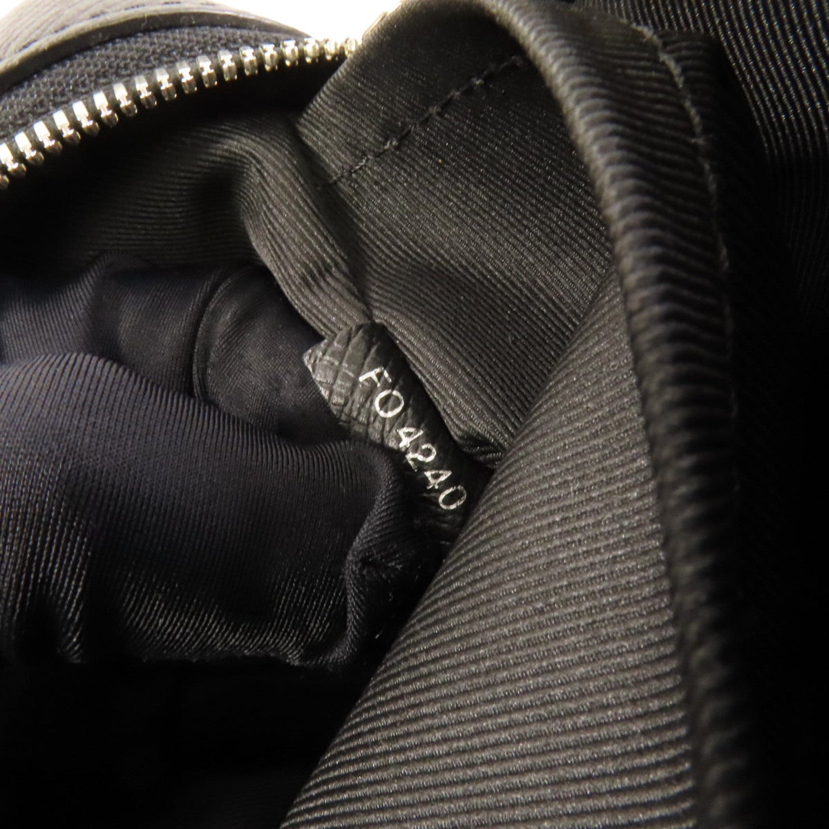 Louis Vuitton Messenger PM · Monogram Eclipse