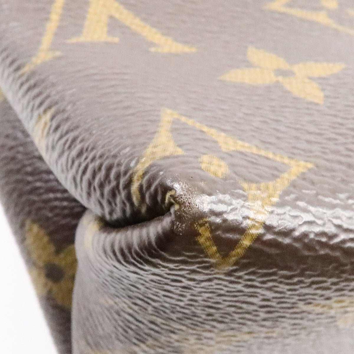 Louis Vuitton Saint Placide · Monogram