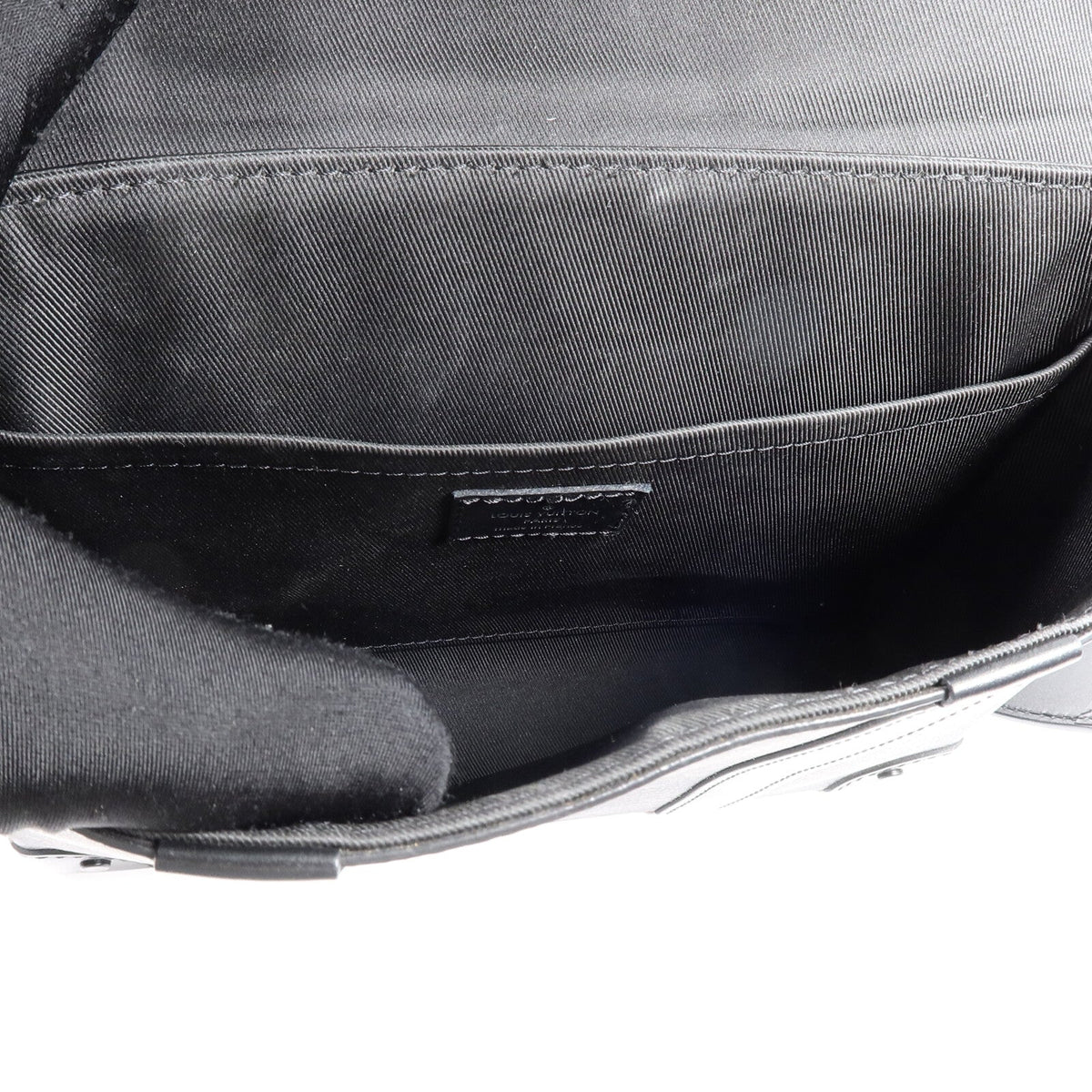 Louis Vuitton Trunk Messenger · Monogram Eclipse