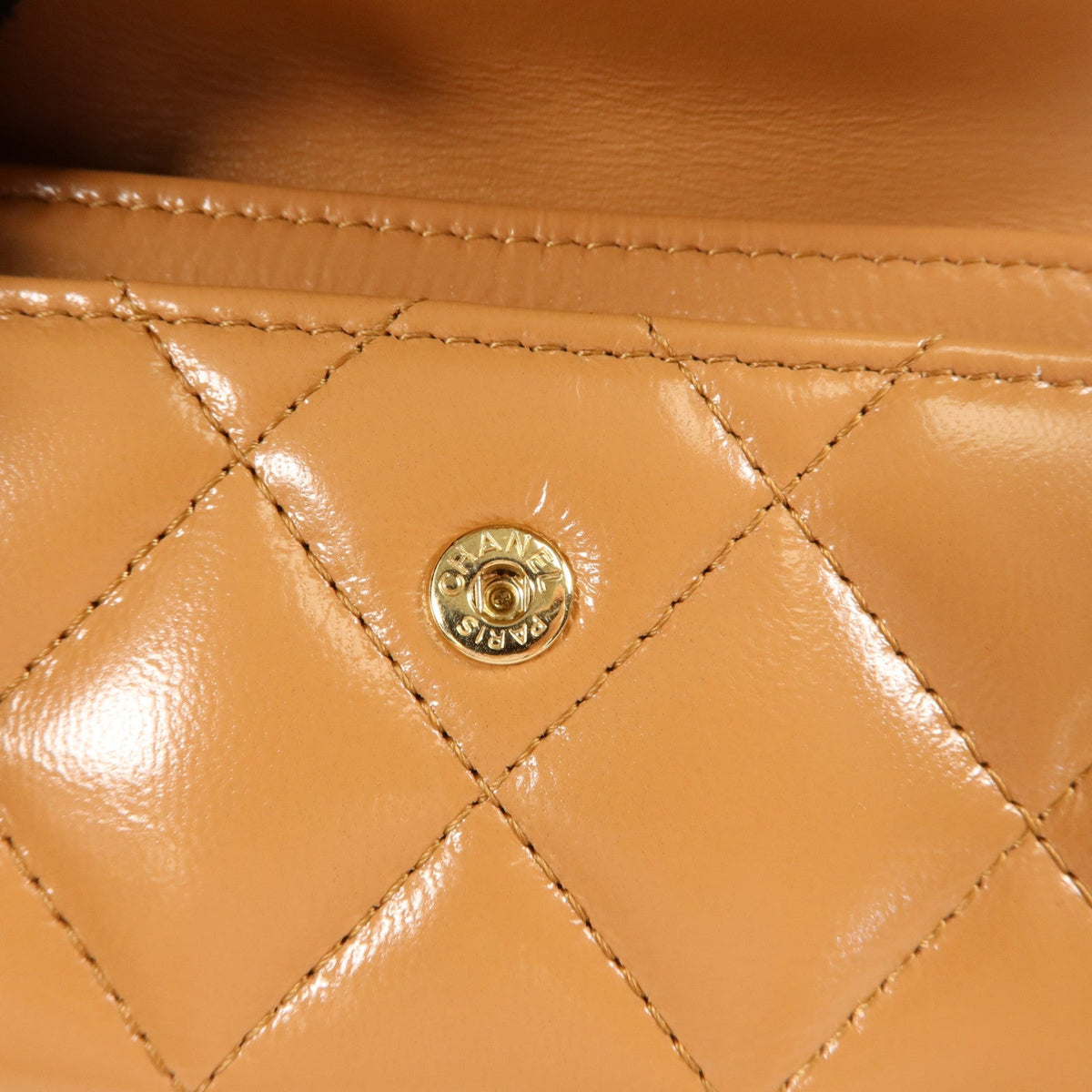 CHANEL 19 · Card Holder · Lambskin