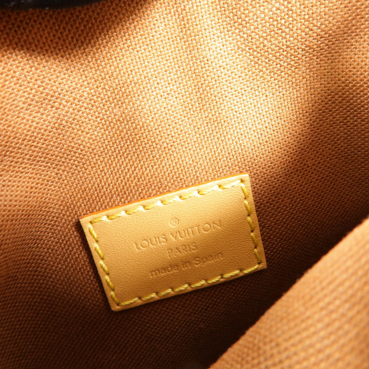Louis Vuitton Fold Me Pouch · Monogram