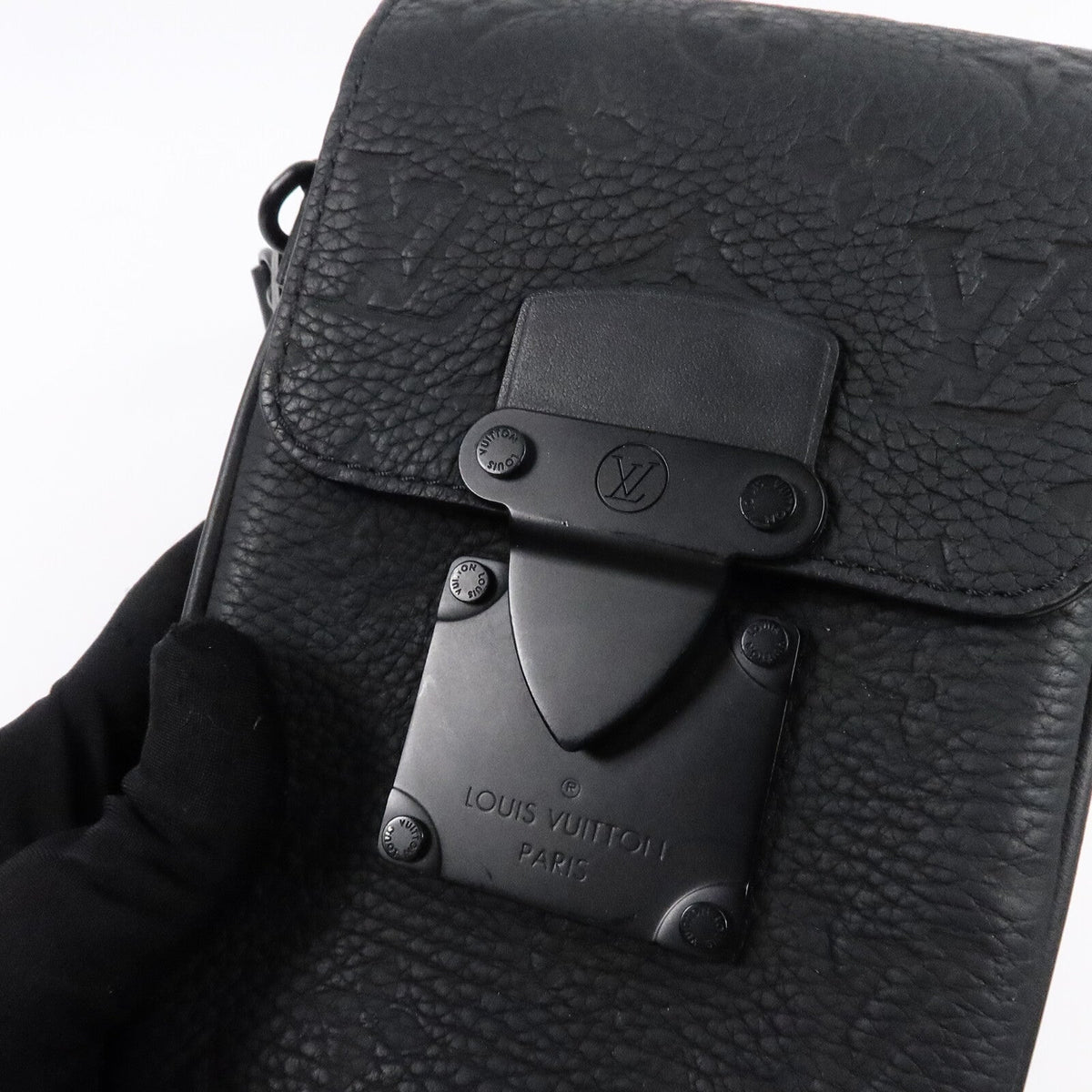Louis Vuitton S-Lock · Monogram Taurillon