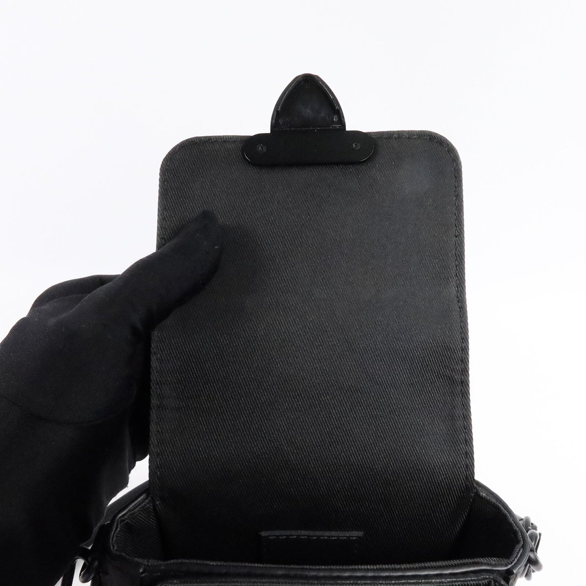 Louis Vuitton S-Lock · Monogram Taurillon