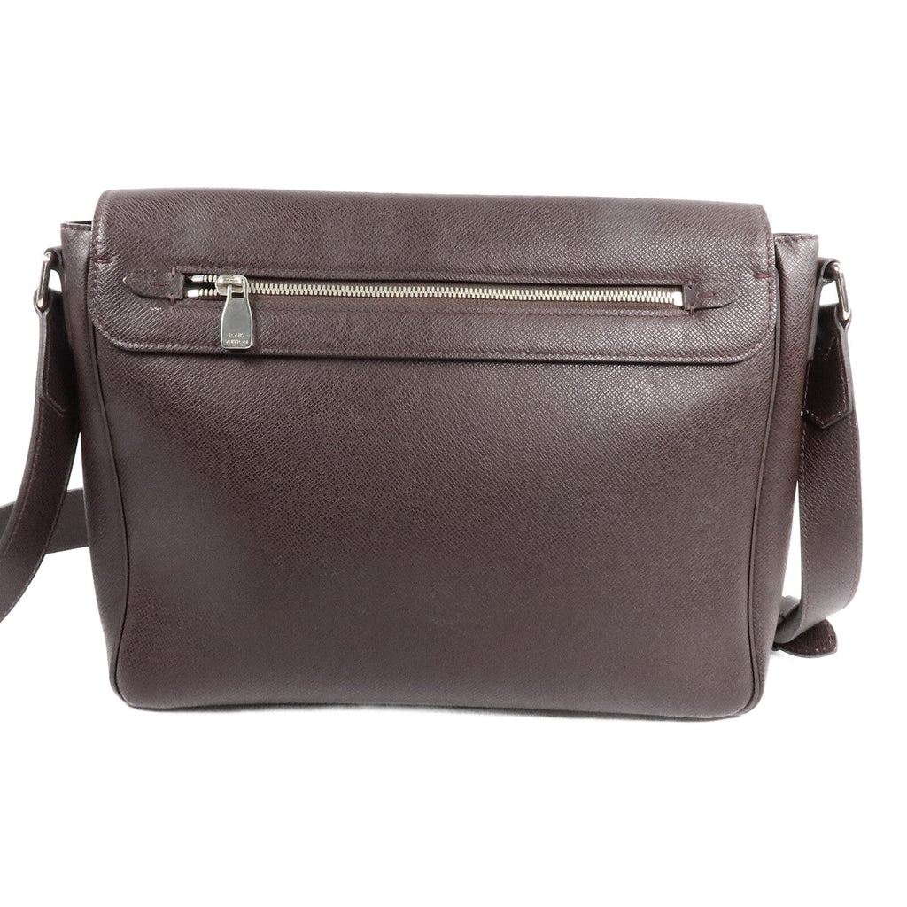Louis Vuitton Roman PM · Taiga Leather