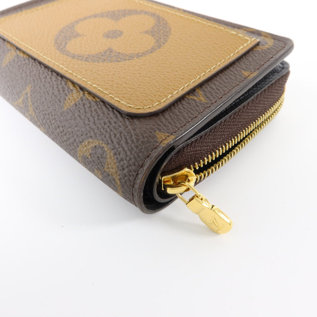 Louis Vuitton Lou · Monogram Reverse