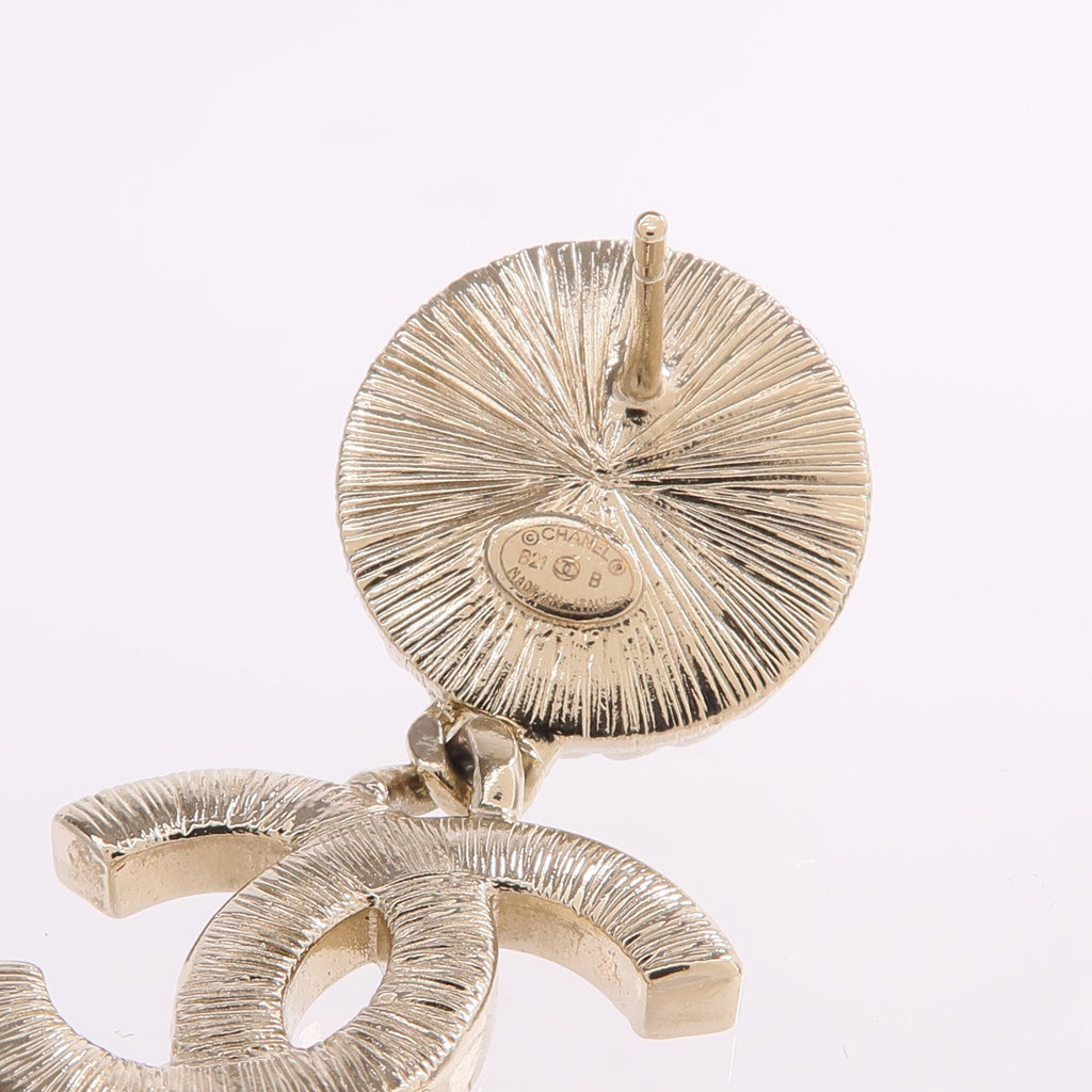 CHANEL CC Earrings · Metal