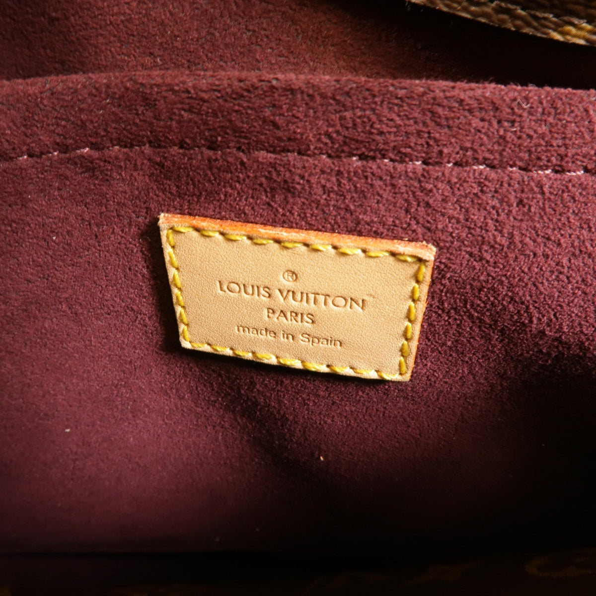 Louis Vuitton Montaigne MM · Monogram