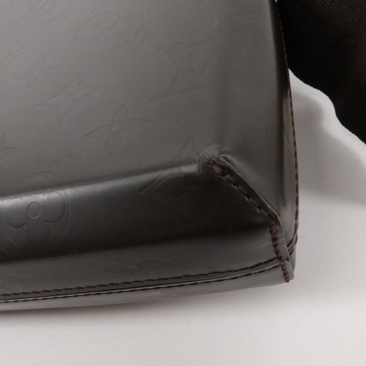 Louis Vuitton Bobby Cafe · Monogram Glace