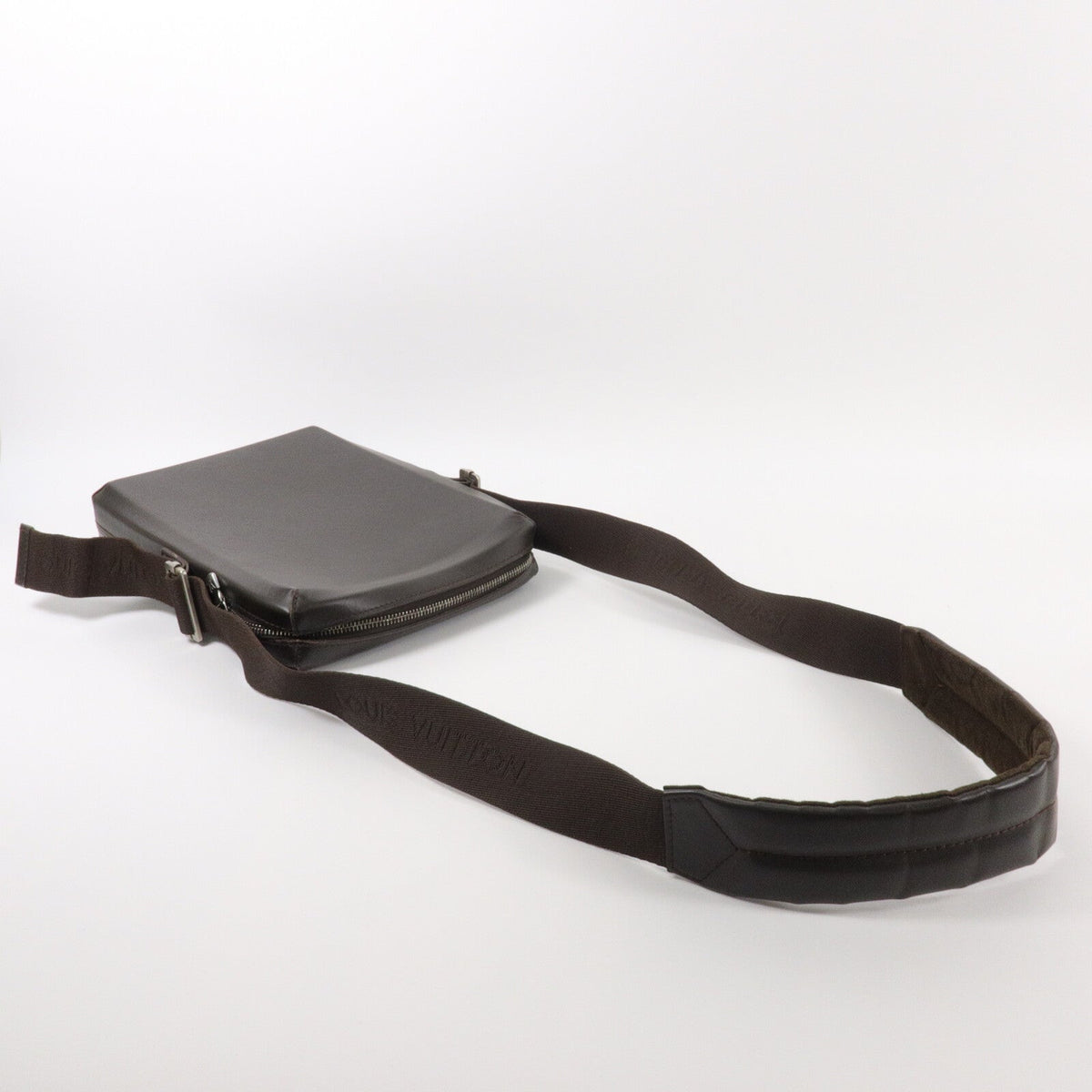 Louis Vuitton Bobby Cafe · Monogram Glace
