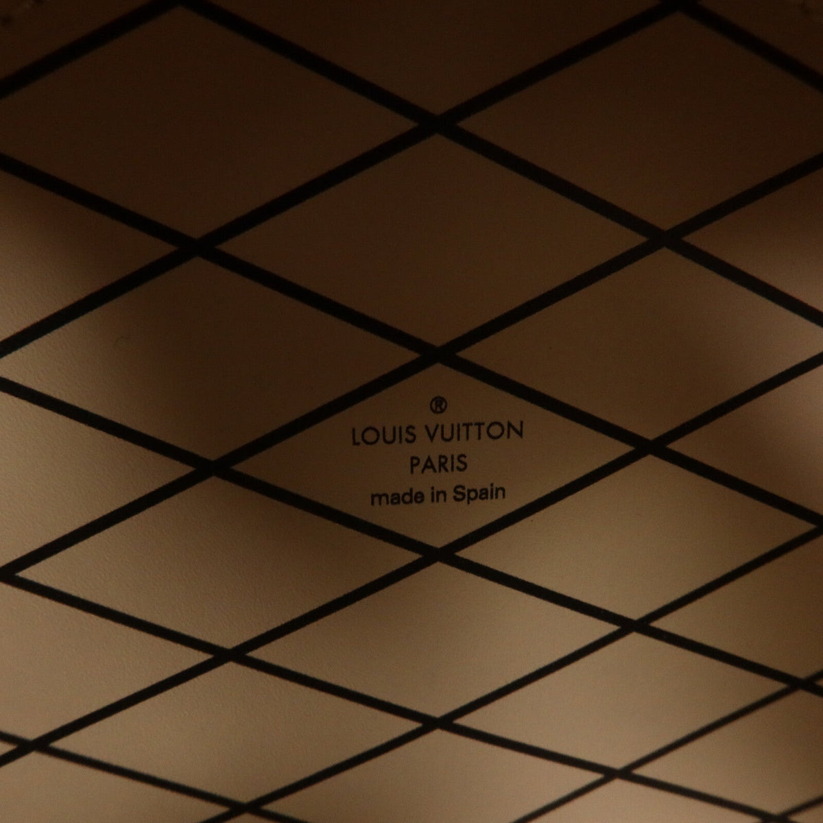 Louis Vuitton Mini Boîte Chapeau · Monogram