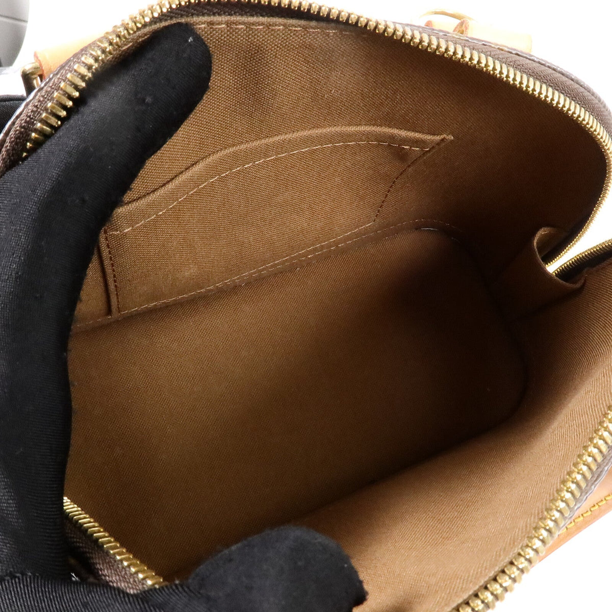 Louis Vuitton Alma BB · Monogram
