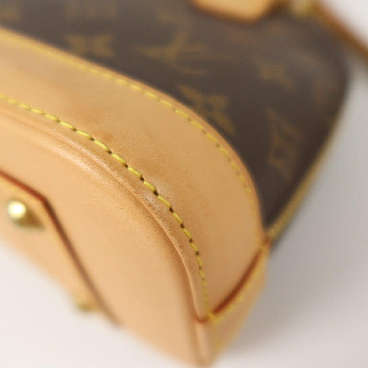 Louis Vuitton Alma BB · Monogram