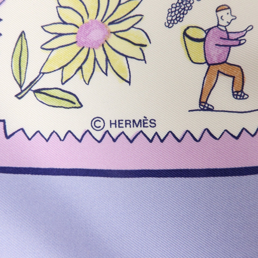 Hermès Silk Carré · 90cm