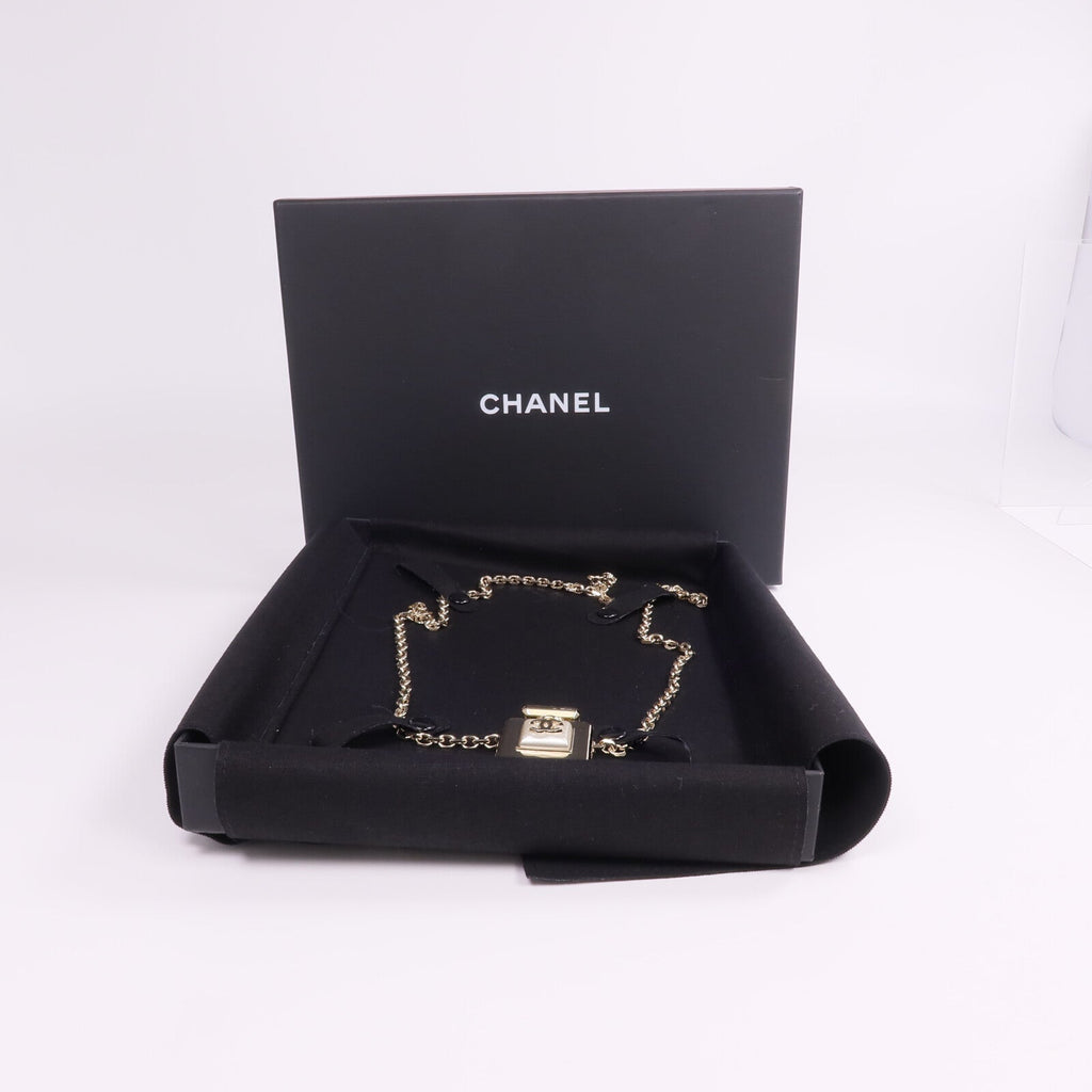 Chanel CC · Metal Necklace
