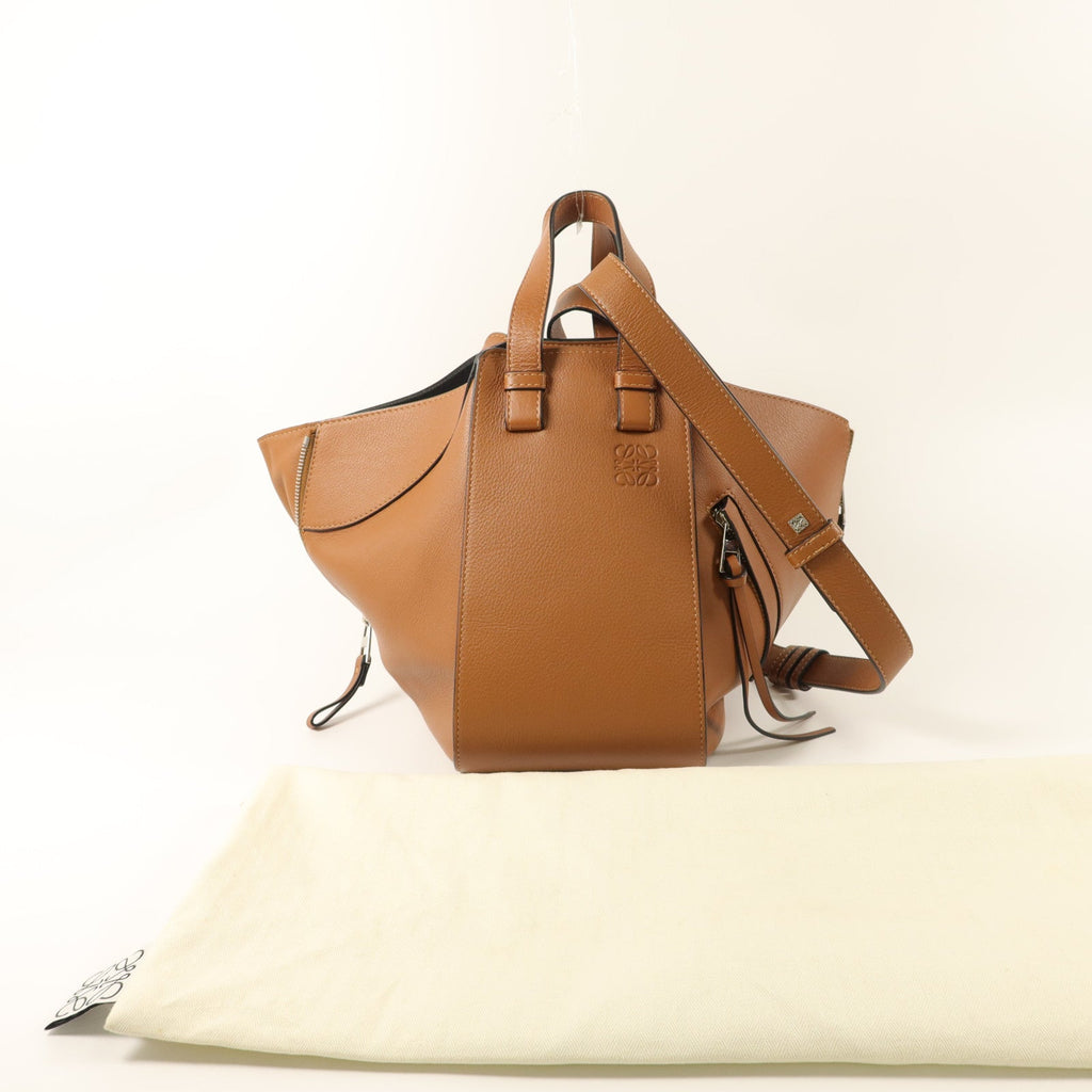 Loewe Hammock Medium · Calfskin