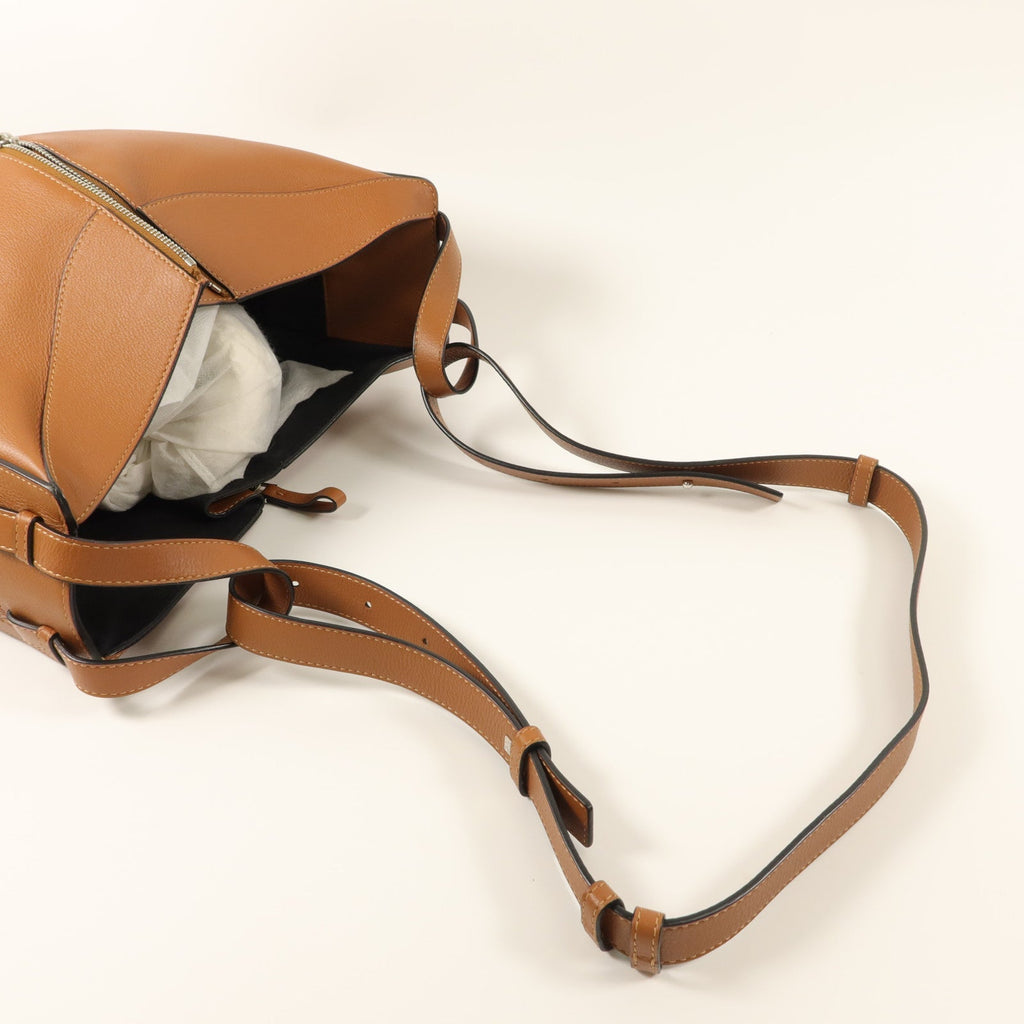 Loewe Hammock Medium · Calfskin