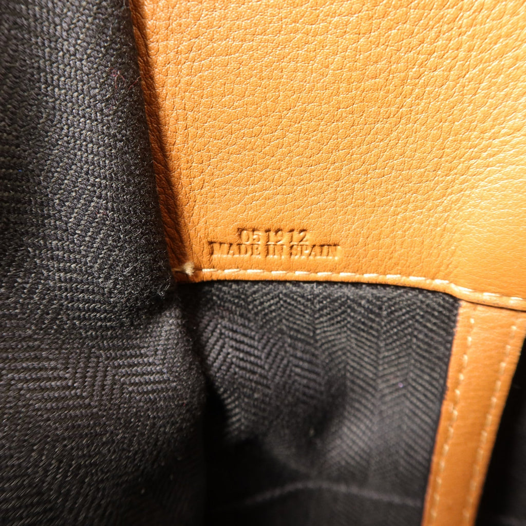 Loewe Hammock Medium · Calfskin