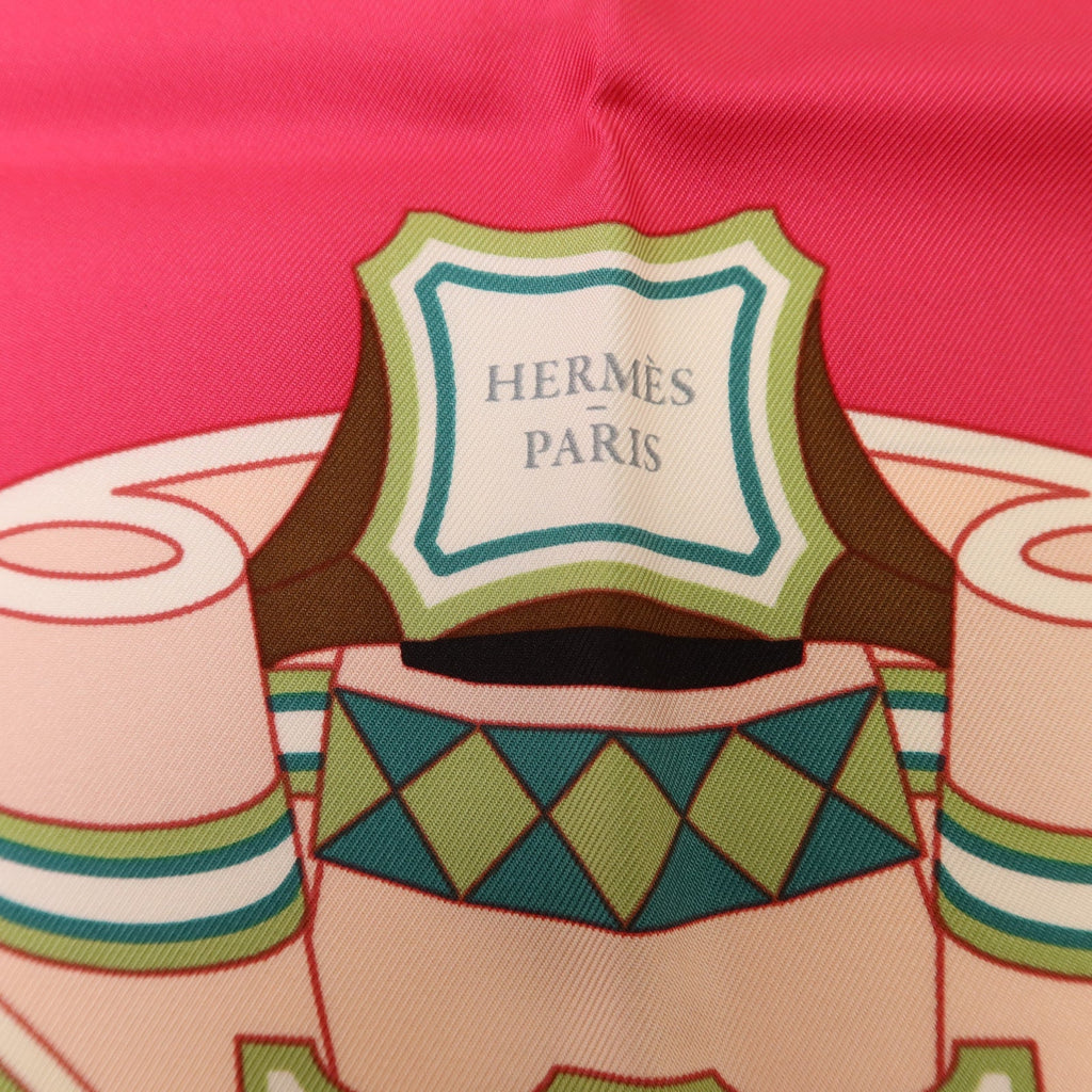 Hermès Silk Carré 90 · Multicolor