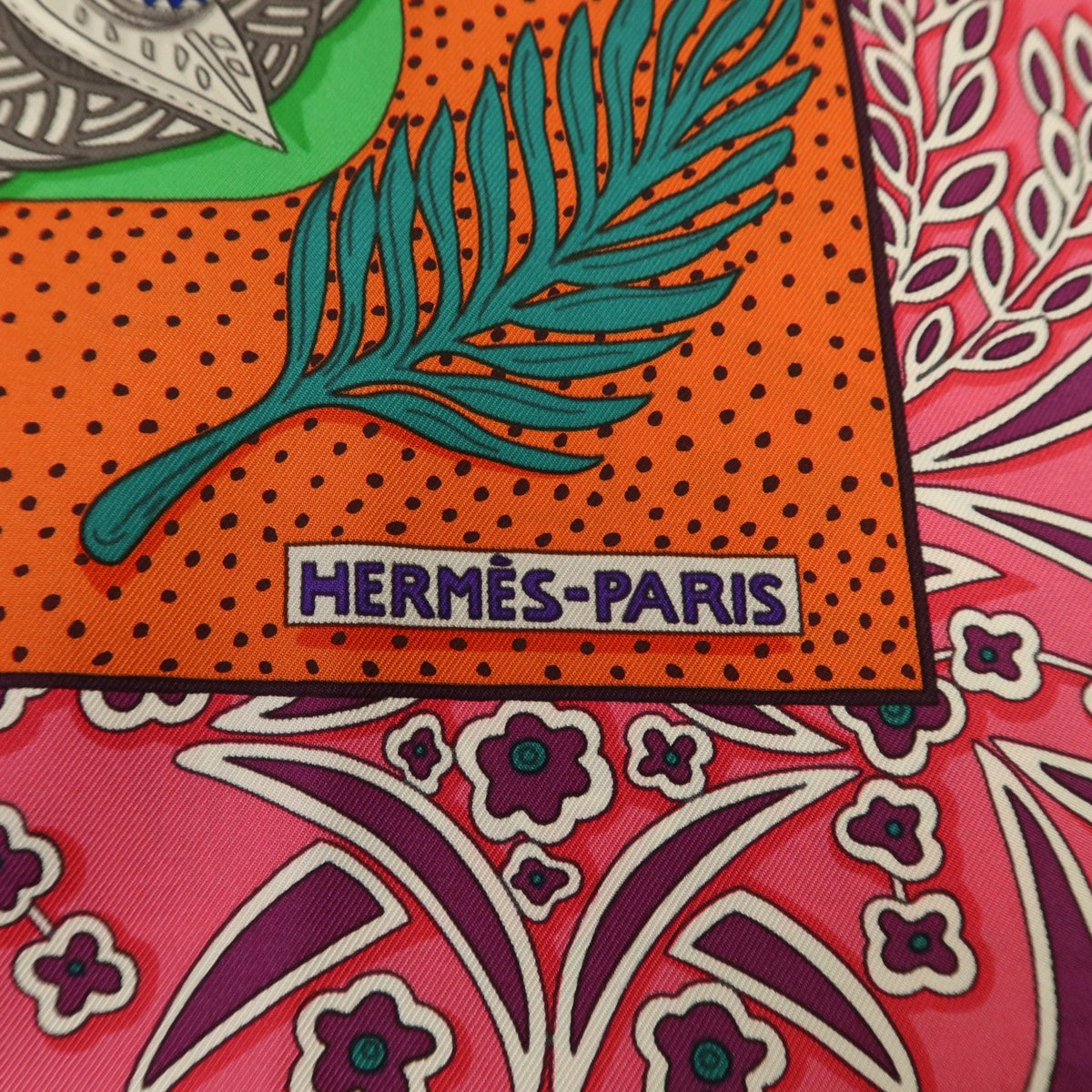 Hermès Carré 90 · Silk