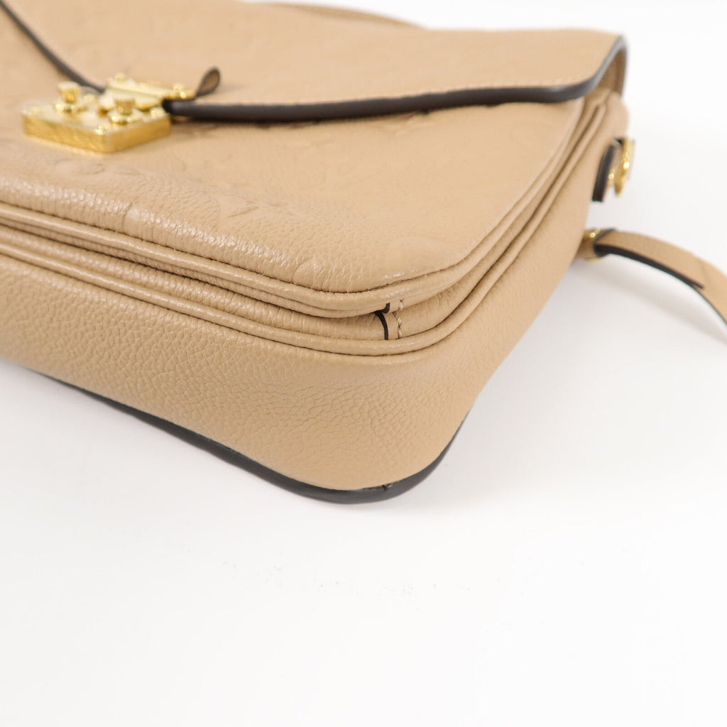 Louis Vuitton Pochette Metis · Empreinte
