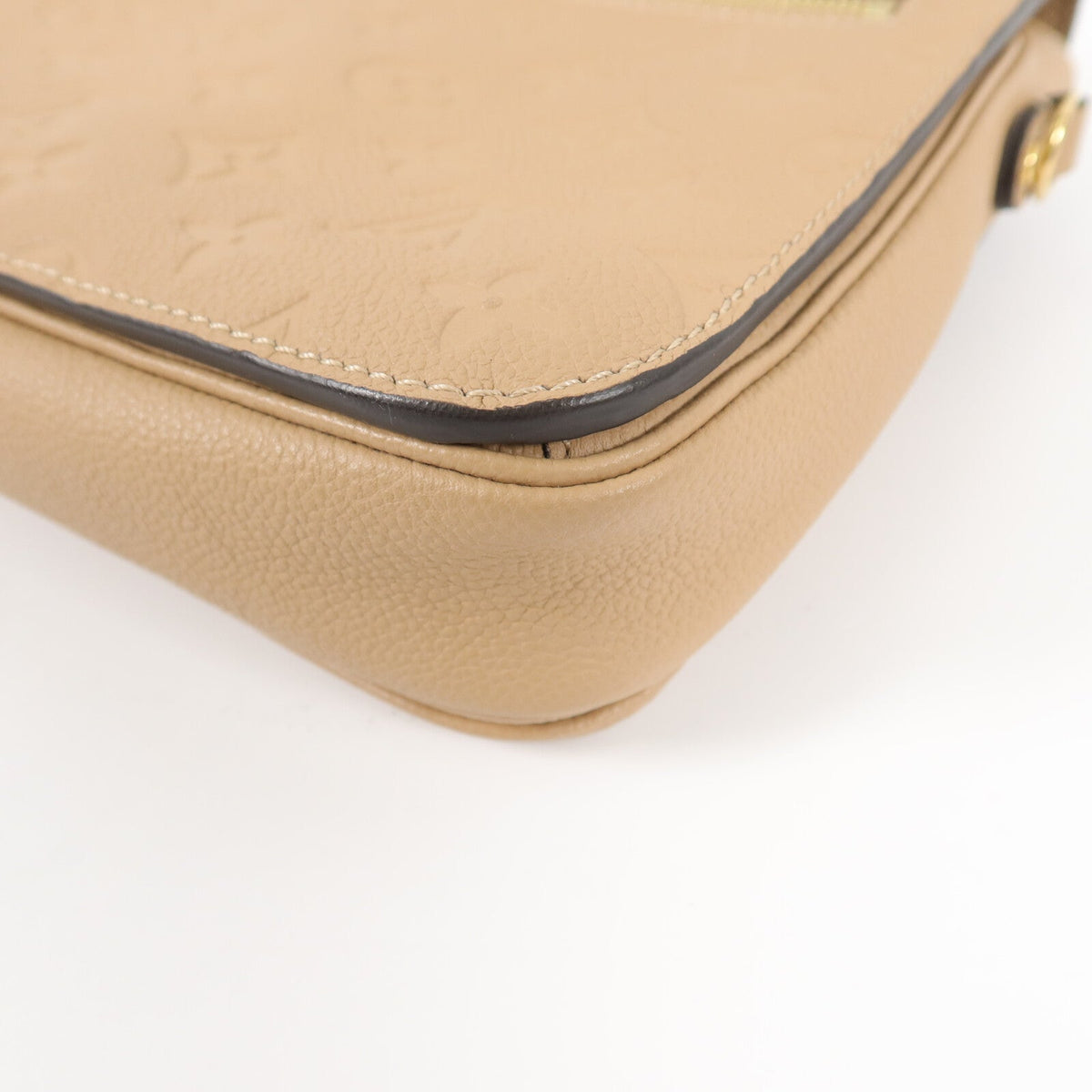 Louis Vuitton Pochette Metis · Empreinte