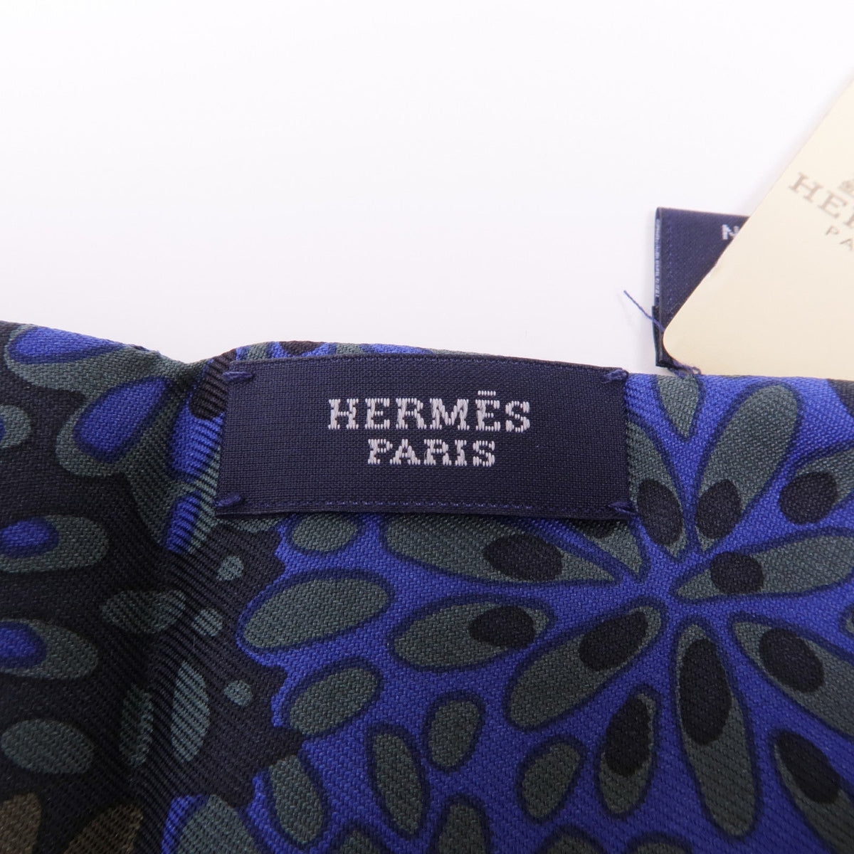 Hermès Maxi Twilly · Silk Scarf