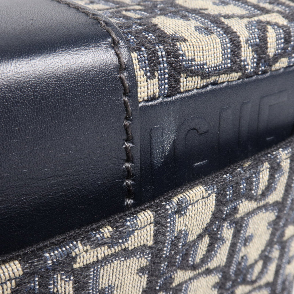 Dior 30 Montaigne · Canvas & Calfskin