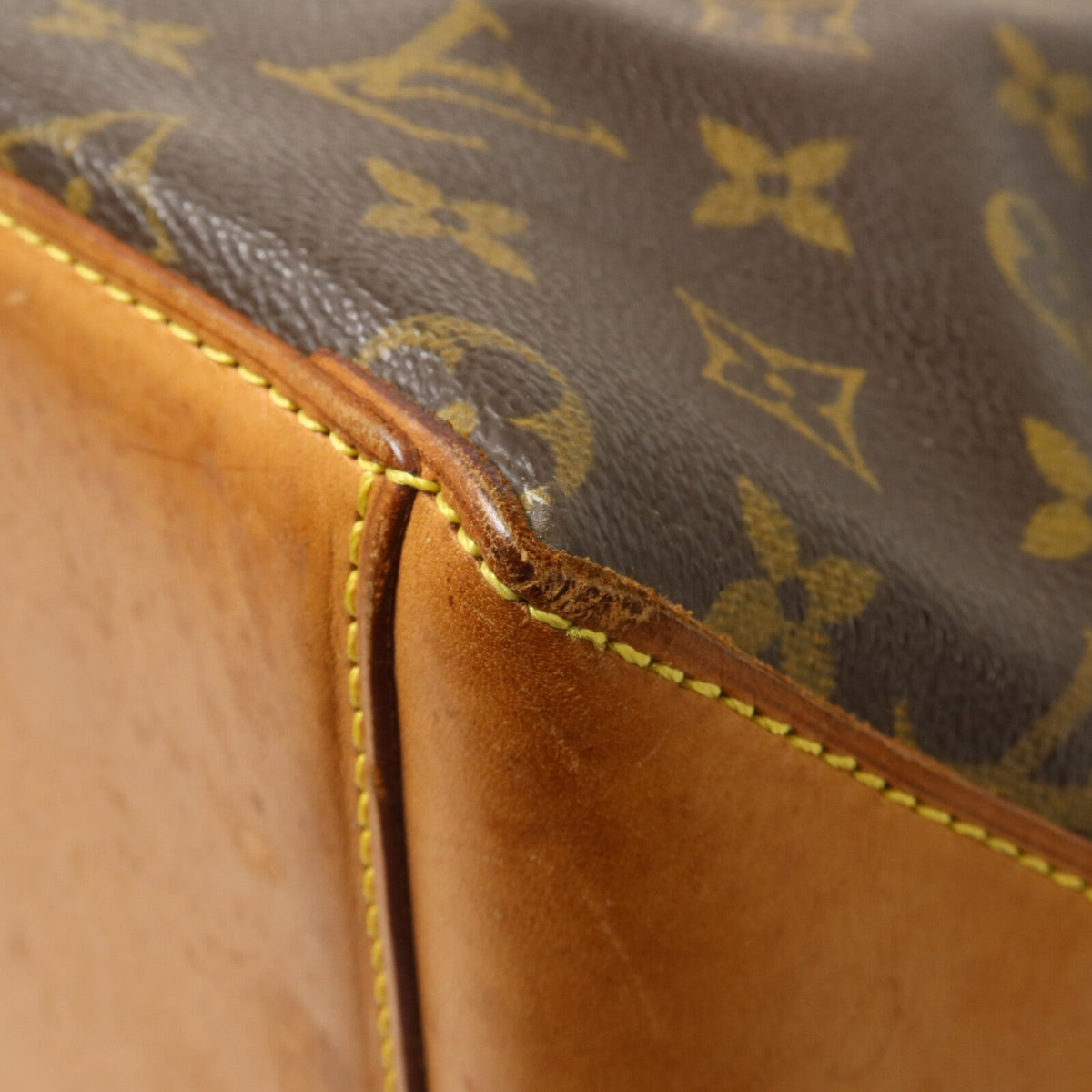 Louis Vuitton Cabas Mezzo · Monogram