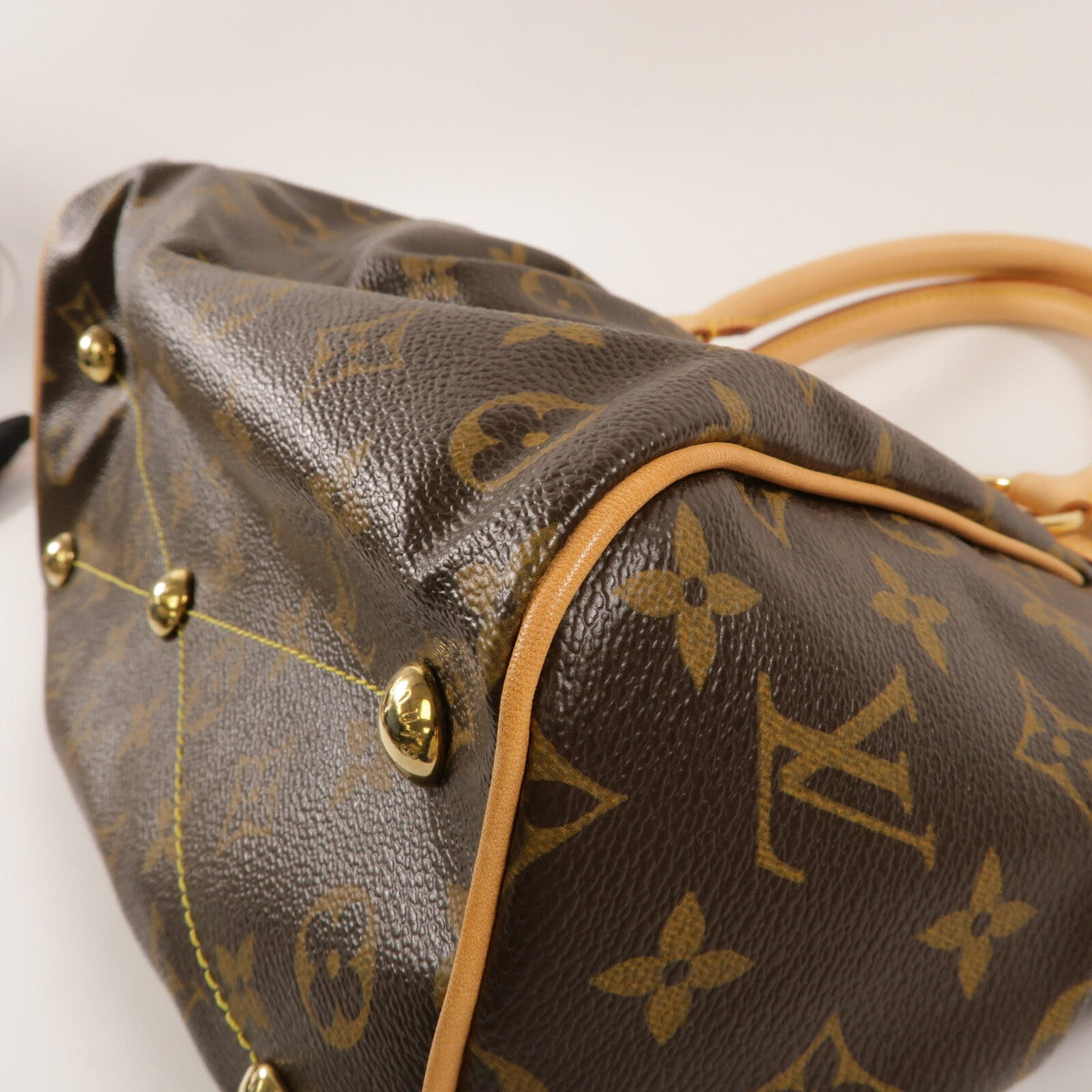 Louis Vuitton Tivoli PM · Monogram Canvas