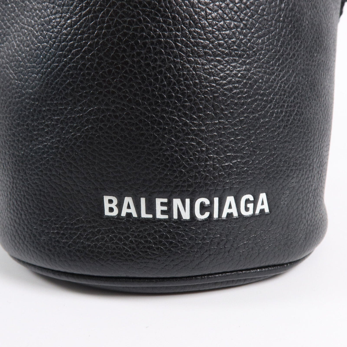 Balenciaga Weekend Bottle Holder · Calfskin