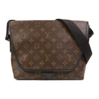 Louis Vuitton Messenger · Monogram Macassar