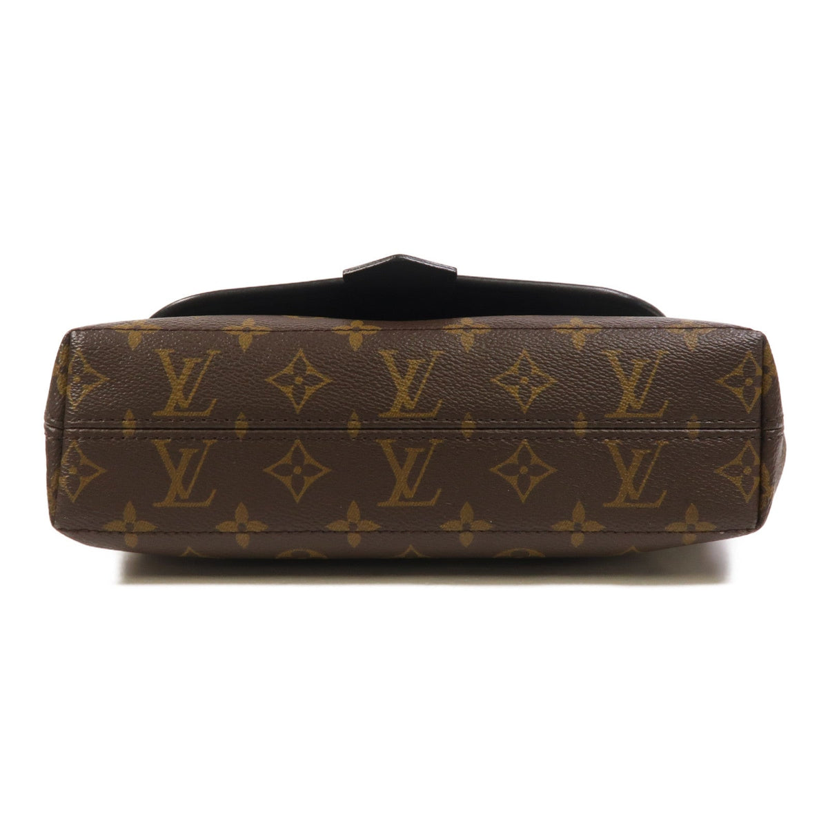 Louis Vuitton Messenger · Monogram Macassar