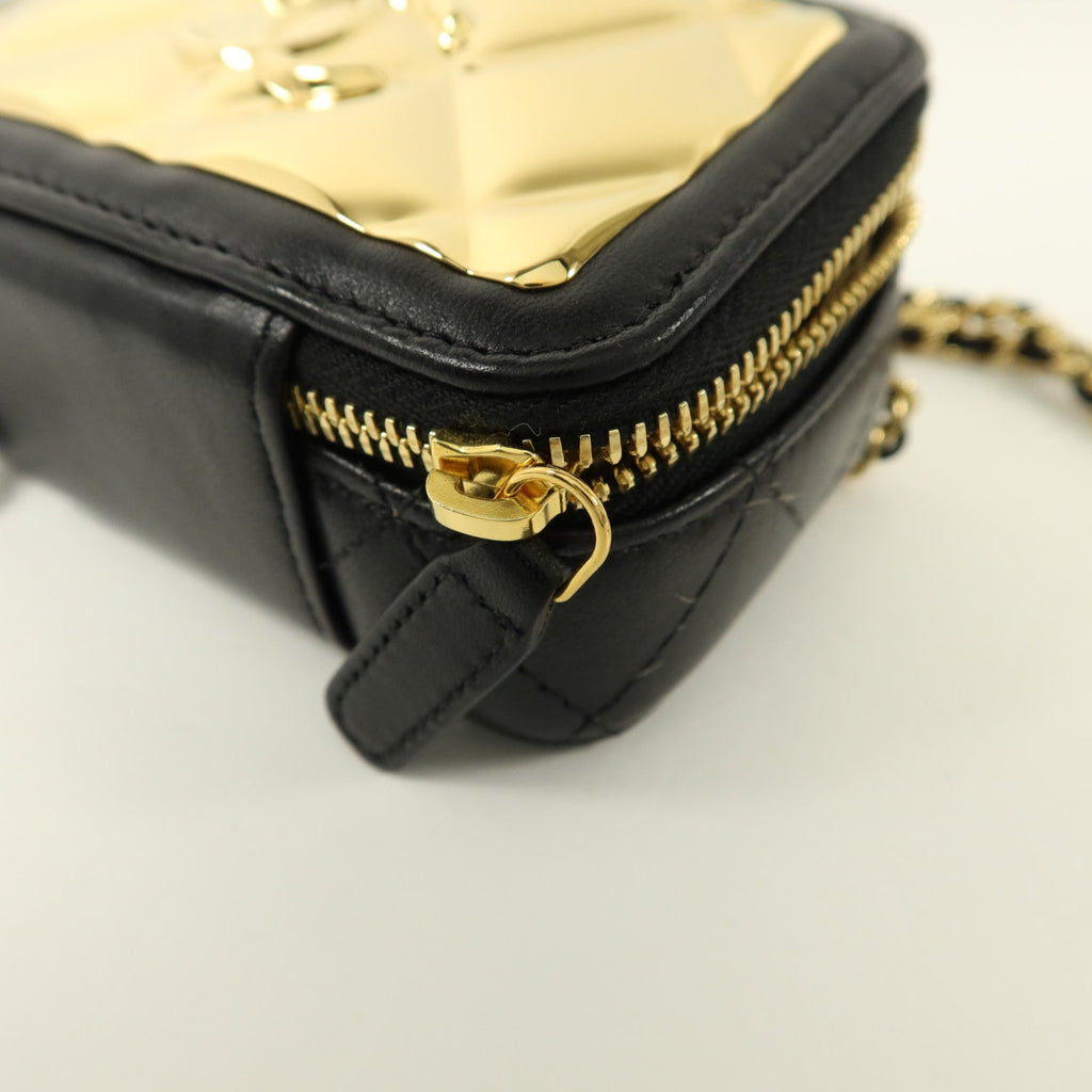Chanel CC Clutch With Chain · Lambskin
